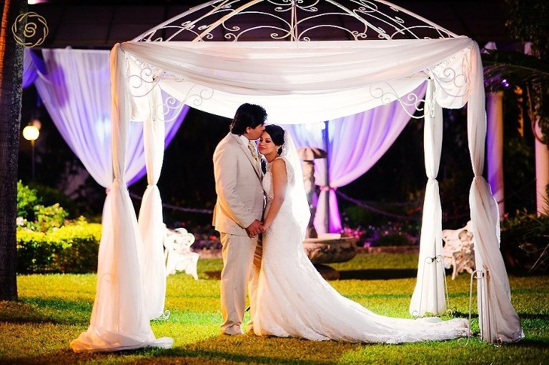 salon de eventos emperador fotografo de bodas santa cruz